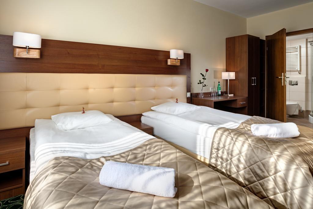 Hotel Royal Botanic Lublin Room photo