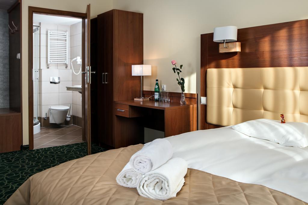 Hotel Royal Botanic Lublin Room photo